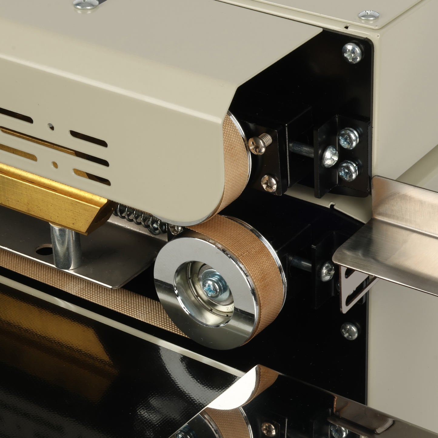 Adjustable Sealing Depth Horizontal Automatic Continuous Sealing Machine