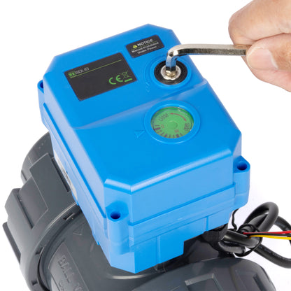 วาล์วบอลแบบมอเตอร์ไฟฟ้า UPVC ขนาด 2 นิ้ว ข้อต่อคู่ - DC 24V, 3 สาย ควบคุมเดี่ยว พร้อมระบบควบคุมด้วยมือ และซีล EPDM