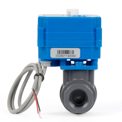 1/2" UPVC motoriseret kugleventil - 2-tråds automatisk returløb med manuel funktion, 9-36V AC/DC, normalt lukket