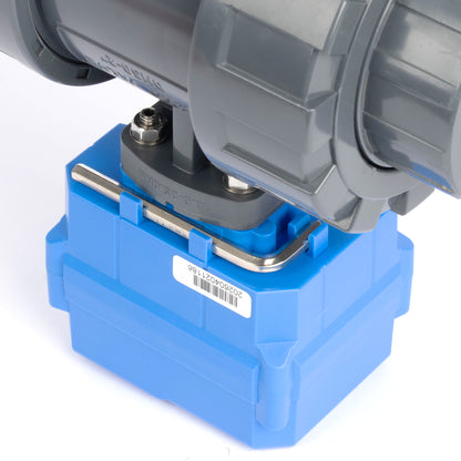 วาล์วบอลแบบมอเตอร์ไฟฟ้า UPVC ขนาด 2 นิ้ว ข้อต่อคู่ - DC 24V, 3 สาย ควบคุมเดี่ยว พร้อมระบบควบคุมด้วยมือ และซีล EPDM